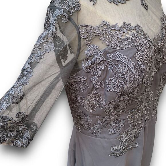 NWTs Mother of the Bride Groom Lacy Full Length Wedding Dress Formal size 18 W - Picture 5 of 12